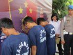 polisi-tangkap-tiga-pelaku-dalam-kasus-pembunuhan-sadis-1111111.jpg