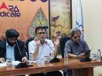 politisi-pdip-budiman-sudjatmiko-tengah-pada-diskusi-refo.jpg