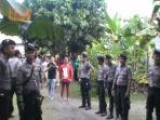 polres-bangka-jaga-sekretariat-jemaat-ahmadiyah-indonesia-bangka-belitung_20160202_121910.jpg