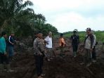 polres-inhil-cari-harimau-bonita_20180320_113147.jpg