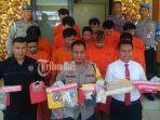polresta-denpasar-tangkap-11-orang-terduga-pengedar-narkotika-jenis-sabu-dan-pil-koplo.jpg