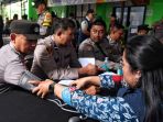 polresta-malang-kota-cek-kesehatan-petugas-pemilu_20240217_142228.jpg