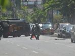 polri-turunkan-penjinak-bom-untuk-menyisir-tkp_20180513_223720.jpg