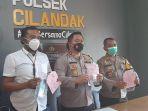 polsek-cilandak-menggelar-jumpa-pers-pengungkapan-kasus-penyalahgunaan-narkoba.jpg