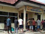 polsek-dibakar-di-jambi.jpg