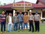 polsek-padang-ratu-lampung-tengah-menangkap-ayah-cabul_20160309_150529.jpg