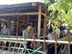 polwan-bedah-rumah-lansia_20160827_114718.jpg