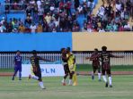 pon-xx-tim-sepak-bola-papua-menang-telak-4-0-atas-ntt_20211003_214441.jpg