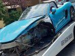 porsche-718-boxter-yang-kecelakaan-di-magetan.jpg