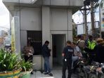pos-polisi-di-jl-gatot-subroto-seputaran-bundaran-majestik-medan-dibiarka_20170912_134425.jpg