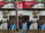 pos-polisi-lalu-lintas-di-jl-ap-pettarani-makassar-dilempari-bom-molotov.jpg