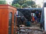 posko-pengungsian-korban-gempa-bumi-lombok_20180817_113415.jpg