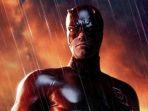 poster-film-daredevil-2003-berikut.jpg