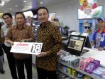 poster-pencegahan-anak-dibawah-18-tahun-beli-rokok-di-indomaret_20151103_123923.jpg
