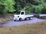 postingan-aksi-nge-drift-pria-jepang.jpg