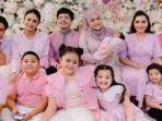 potret-ameena-jadi-cucu-pertama-keluarga.jpg