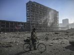 potret-hancurnya-mal-di-kyiv-terkena-serangan-rudal-rusia_20220322_201922.jpg