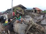 potret-kerusakan-akibat-banjir-bandang-di-sumbar_20240513_202051.jpg