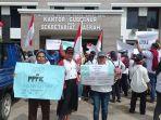 pppk-di-sorong-demo-tuntut-pembayaran-gaji.jpg