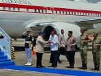 Disambut Sri Sultan di Yogya, Presiden Lanjut Bertolak ke Magelang Resmikan Pabrik Mobil Listrik
