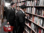 Momen Presiden Prabowo Mampir ke Toko Buku di Sela Kunjungan Kerja di Amerika Serikat
