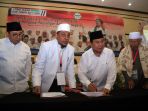 prabowo-menandatangai-pakta-integritas-ijtima-ulama-2_20180916_171456.jpg
