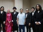 prabowo-subianto-berkunjung-ke-backstagekonser-dewa-19.jpg
