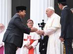 prabowo-subianto-bersalaman-dengan-paus-fransiskus.jpg