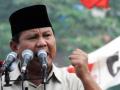 prabowo-subianto-kepalkan-tangan.jpg