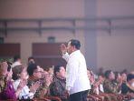 prabowo-subianto-menghadiri-undangan-natal-kbumn-3.jpg