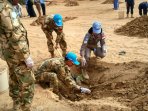 prajurit-tni-hijaukan-lahan-tandus-di-darfur-barat_20160614_153708.jpg