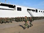prajurit-tni-selesai-latihan-gabungan_20160807_101916.jpg