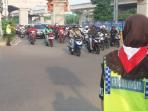 pramuka-saka-bhayangkara-polsek-duren-sawit-diperbantukan-mengatur-lalu-lintas_20160710_171453.jpg