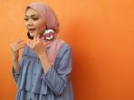 presenter-komedian-dan-penyanyi-nurina-permata-putri-atau-rina-nose_20170831_215146.jpg