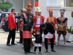 presiden-dan-cucu-jan-ethes_20180817_223121.jpg