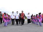 presiden-disambut-tari-saryat-nih3.jpg