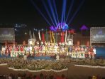 presiden-joko-widodo-berfoto-bersama-sultan-raja-dan-permaisuri_20170918_235036.jpg