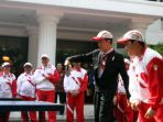 presiden-joko-widodo-bermain-te_20170807_122036.jpg