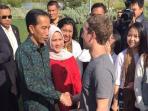 presiden-joko-widodo-bersalaman-dengan-ceo-facebook_20160218_082625.jpg