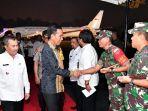 presiden-joko-widodo-bertolak-menuju-provinsi-riau-44.jpg