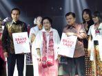 presiden-joko-widodo-dan-wakil-presiden-jusuf-kalla-hadir-di-perayaan-ulang-tahun-megawati.jpg