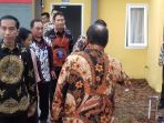 presiden-joko-widodo-jokowi-resmikan-perumahan-vila-kencana-cikarang_20170504_214433.jpg