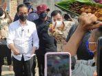 presiden-joko-widodo-memberikan-amplop-putih-ke-pedagang-satai-kerang.jpg