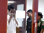 presiden-joko-widodo-menyambangi-rspad-gatot-soebroto-menjenguk-bj-habibie-1.jpg