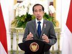 presiden-joko-widodo-saat-memberikan-sambutan-secara-virtual-1212.jpg