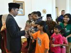 presiden-jokowi-adakan-open-house-di-istana-bogor_20180615_174843.jpg