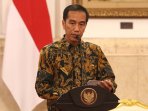 presiden-jokowi-beri-pengarahan-kepada-kapolda-dan-kajati_20160719_134119.jpg
