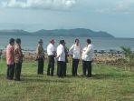 presiden-jokowi-bersama-jajaran-menterinya-meninjau-kek-pariwisata-likupang.jpg