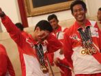presiden-jokowi-bertemu-atlet-dan-pelatih-asean-paragames-2017_20171002_140911.jpg