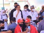 presiden-jokowi-di-acara-penyerahan-bantuan-subsidi-gajiupah-bsu-12.jpg